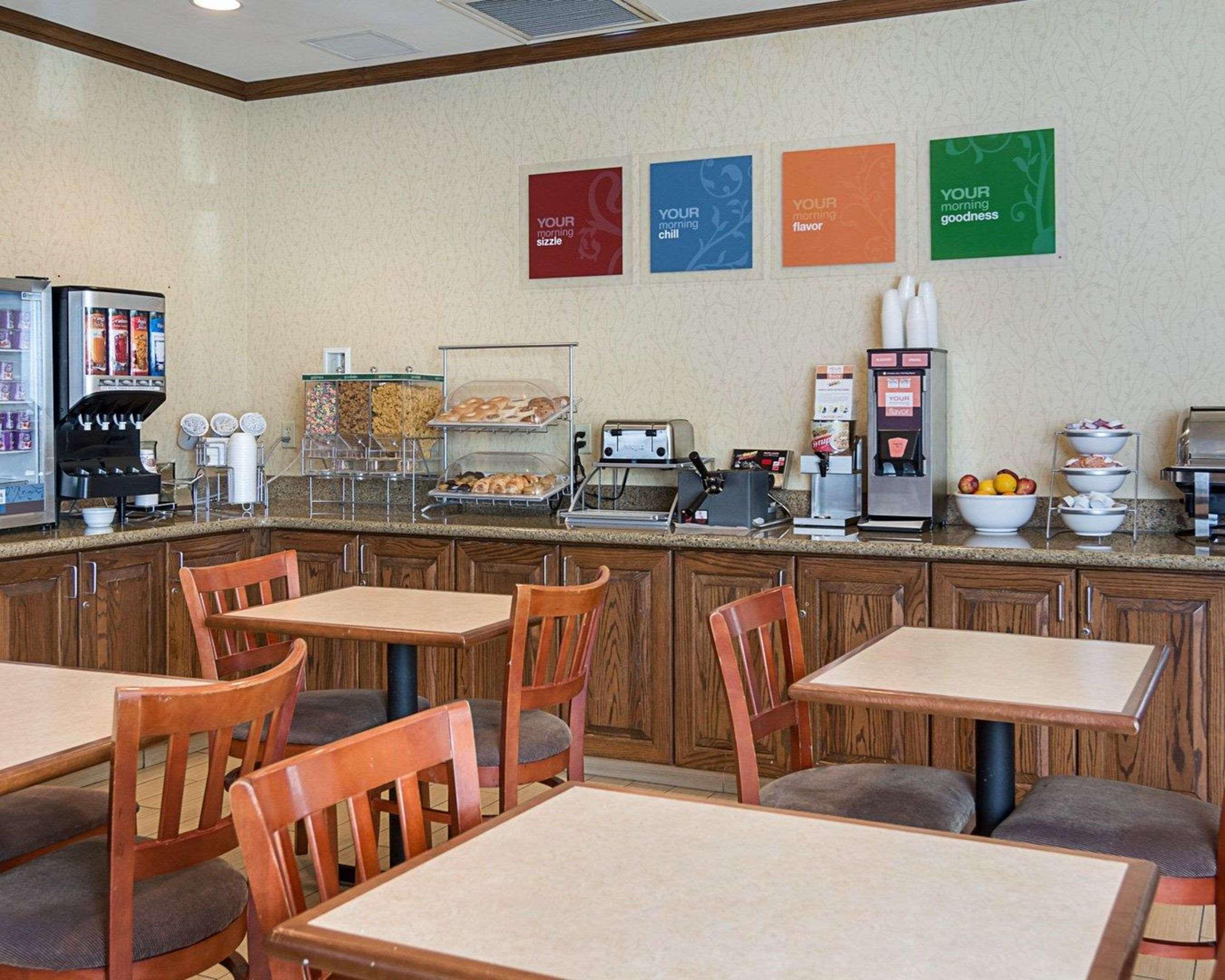 Comfort Inn & Suites Virginia Beach - Norfolk Airport Exteriér fotografie
